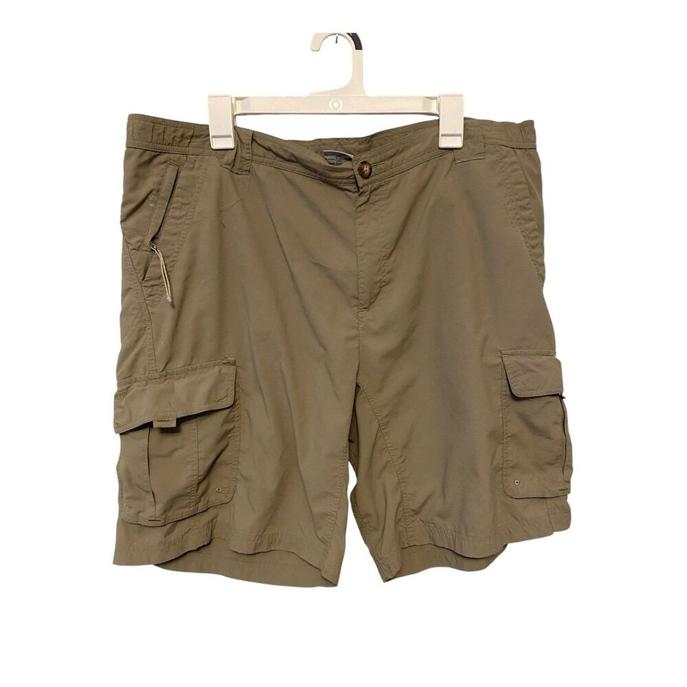 Columbia Titanium Packable Cargo Shorts – Men’s XL – Khaki Green
